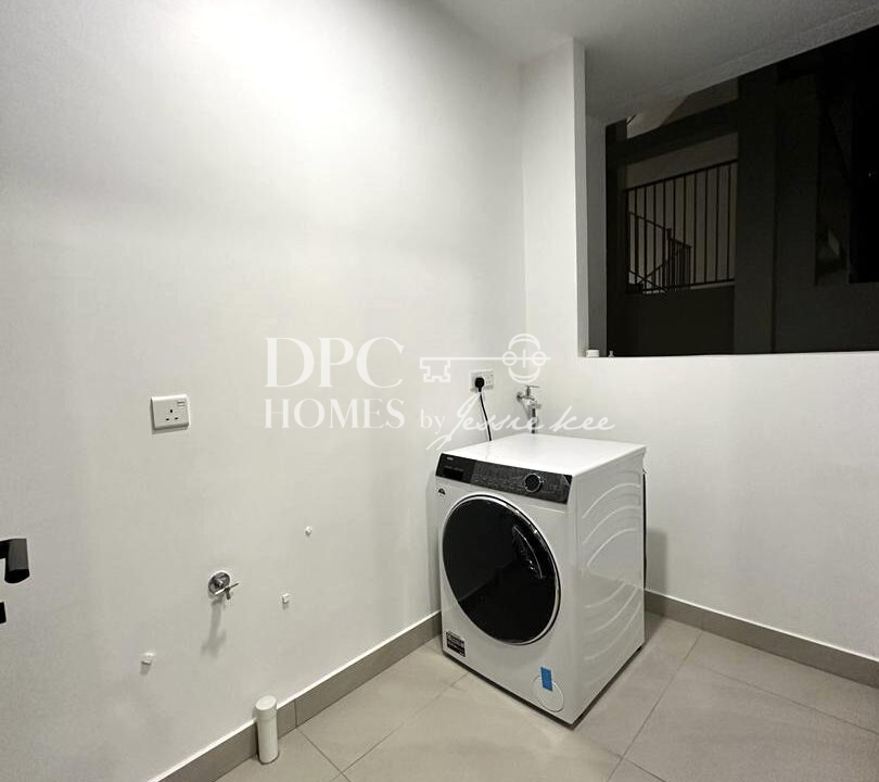 bf46dcc8-778d-4ada-a7a1-5aa02d93c044
