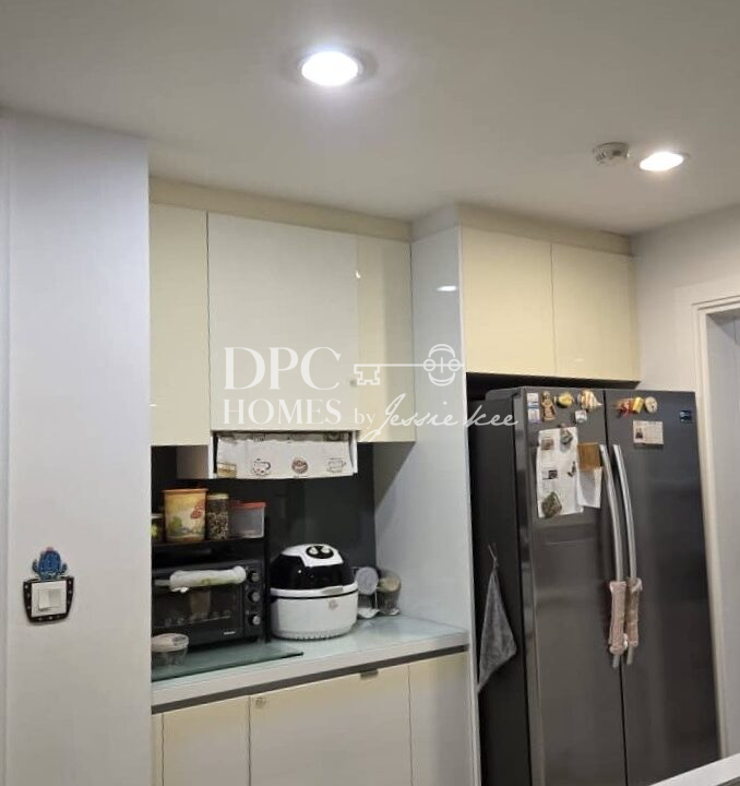 d95dd823-7263-4297-b206-8727145f412f