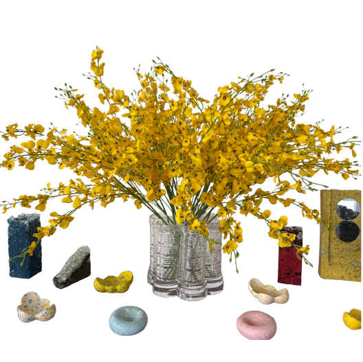 Dried Flowers, Cloud Vase & Tray -with flowers angle 1